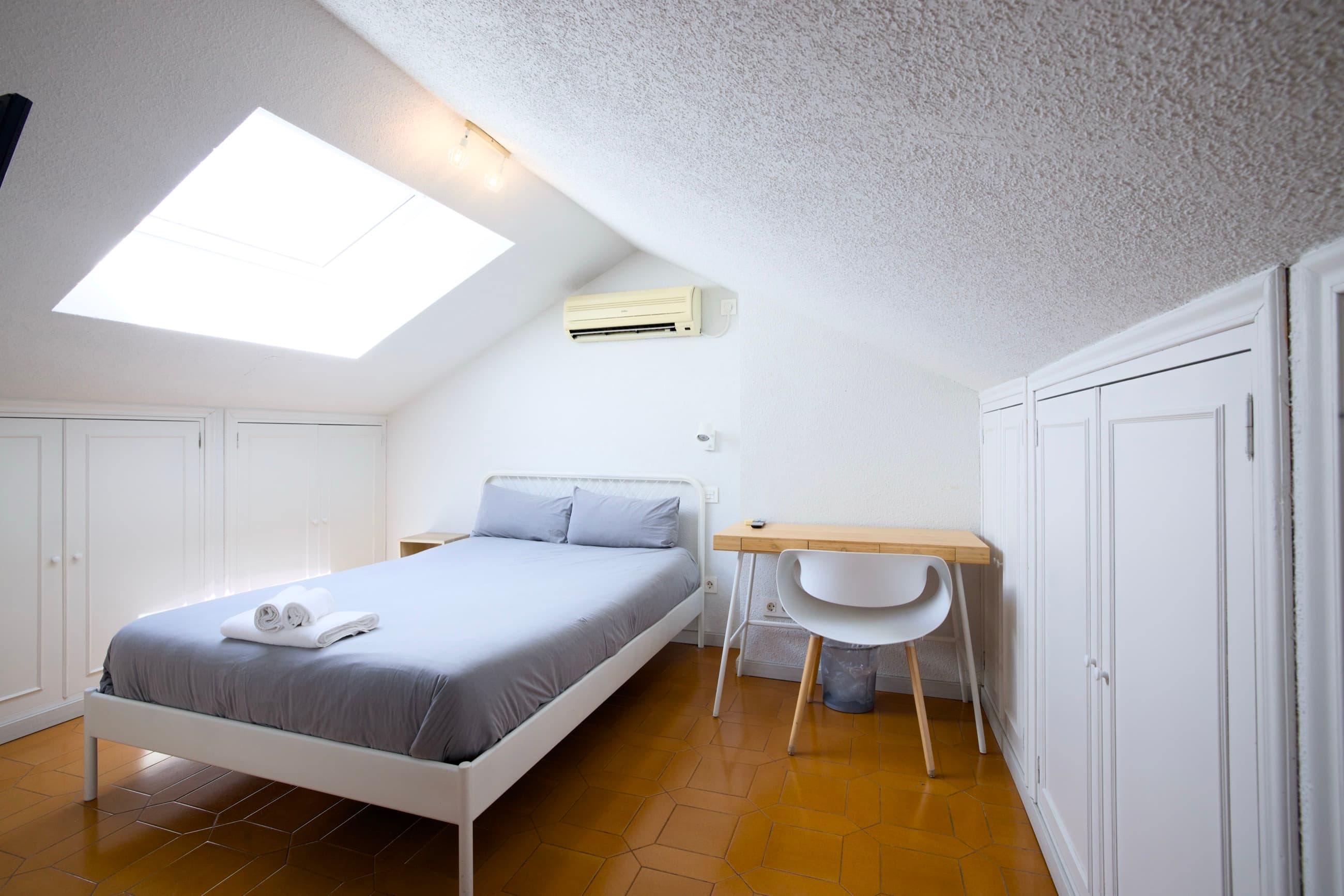 Habitación Abuhardillada 1